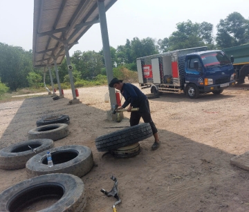 CÓ NÊN THAY LỐP Ô TÔ TẠI GARAGE HAY TRUNG TÂM CHUYÊN LỐP Ở BÌNH DƯƠNG?