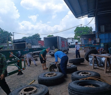 Thay Lốp Xe Ô Tô Tại Nhà Bình Dương