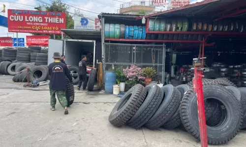 🚗 DỊCH VỤ VÁ VỎ XE LƯU ĐỘNG NHANH TẠI LINH XUÂN – THỦ ĐỨC – LÀNG ĐẠI HỌC – CẦU VƯỢT SÓNG THẦN