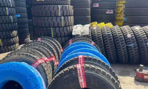 THAY LỐP XE TẢI LƯU ĐỘNG 24/7 TẠI BÌNH DƯƠNG / TP. HCM GIÁ RẺ